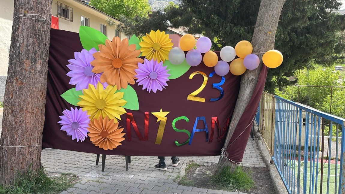 Süleymanlı Ortaokulu 23 Nisan Ulusal Egemenlik ve Çocuk Bayramı Kutlamalar